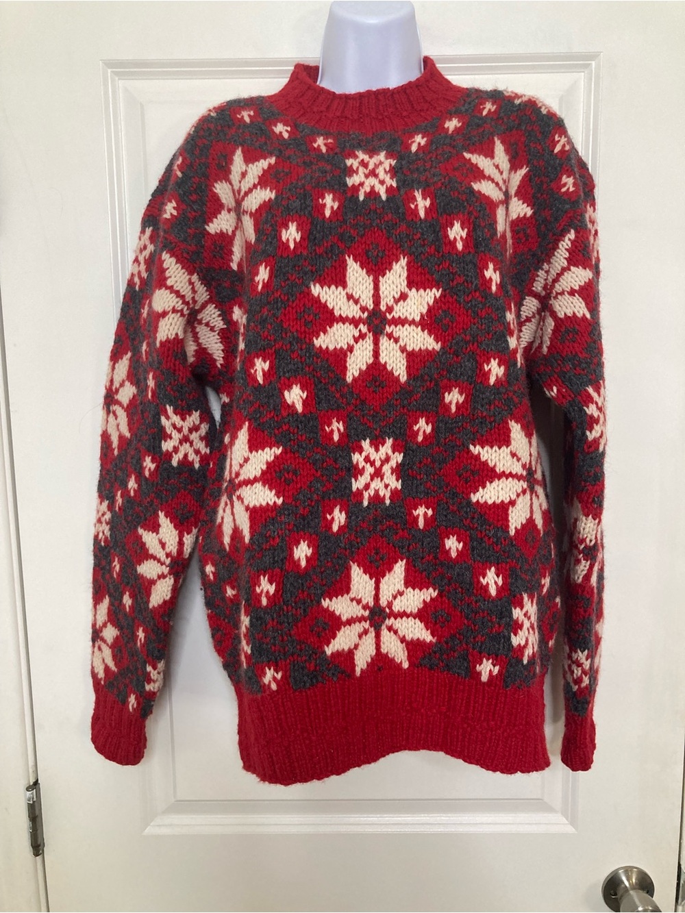 Vintage Club Room Hand Knitted  Wool Snowflake Sweater Red Size M